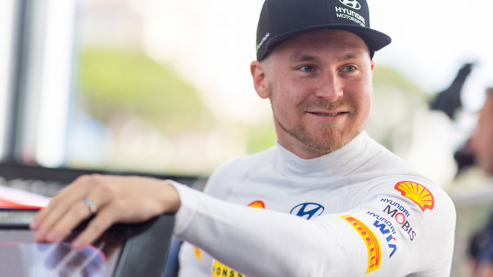 Lappi Memimpin Hyundai 1-2 pada Shakedown Reli Sardinia